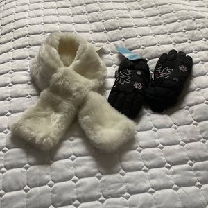 Girls scarf & gloves